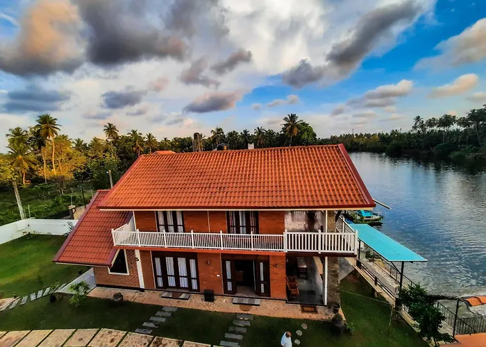 Rivershore Villas