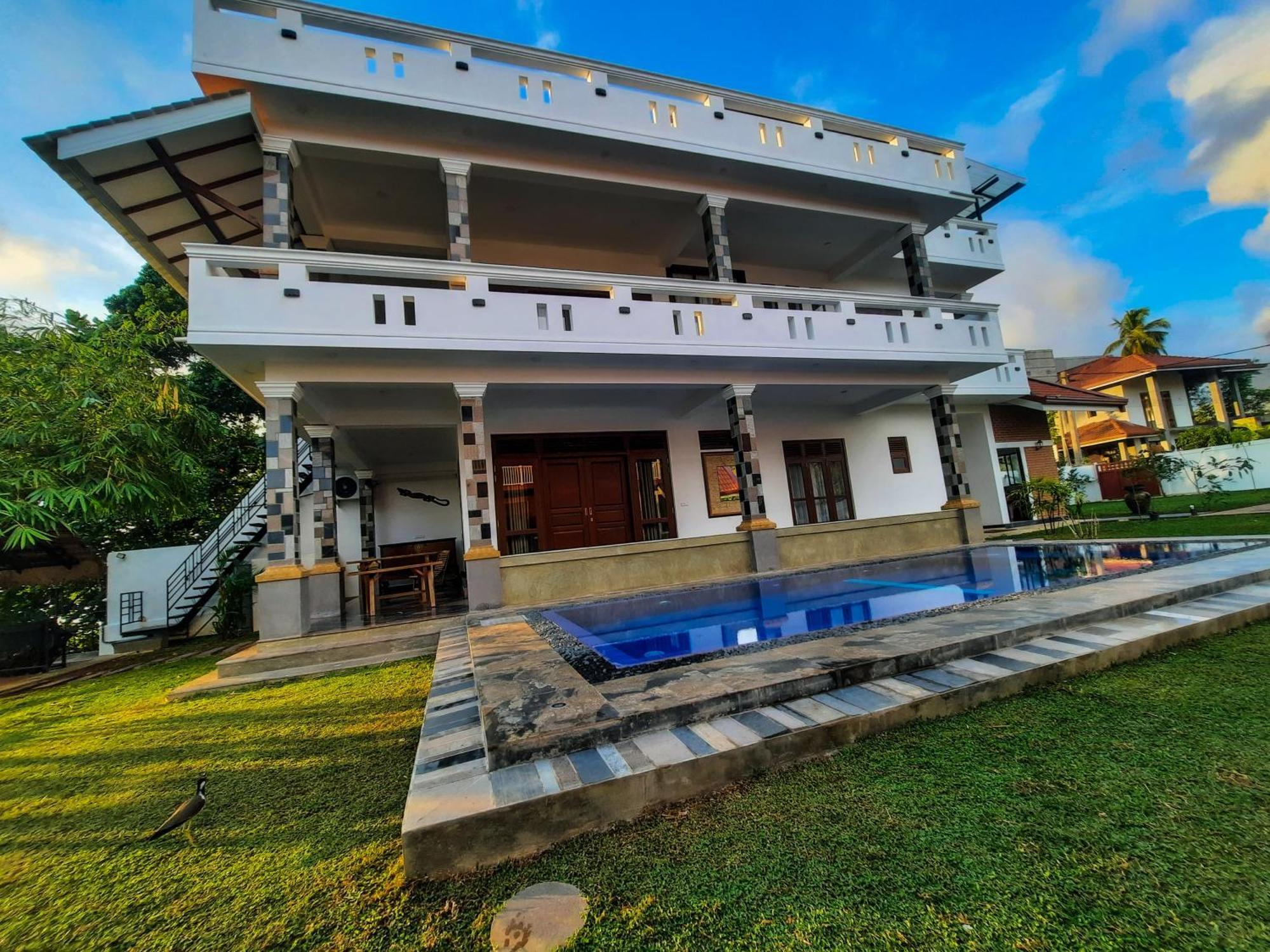 विला Rivershore