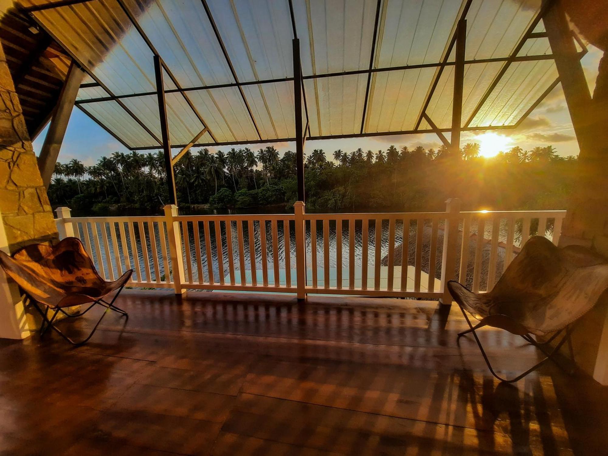 विला Rivershore Wayikkal